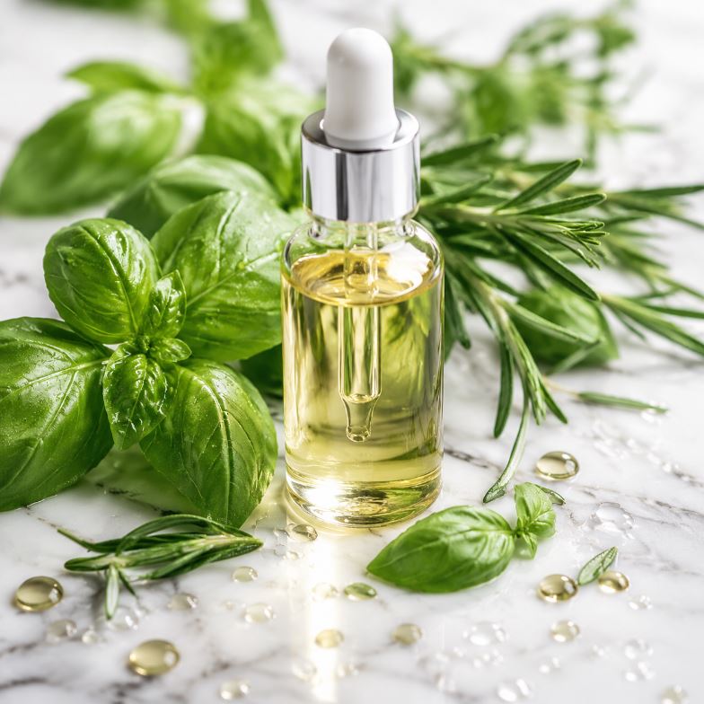 بررسی اثر ترکیب اسانس ریحان و رزماری بر کاهش سبوم و چربی پوست سر